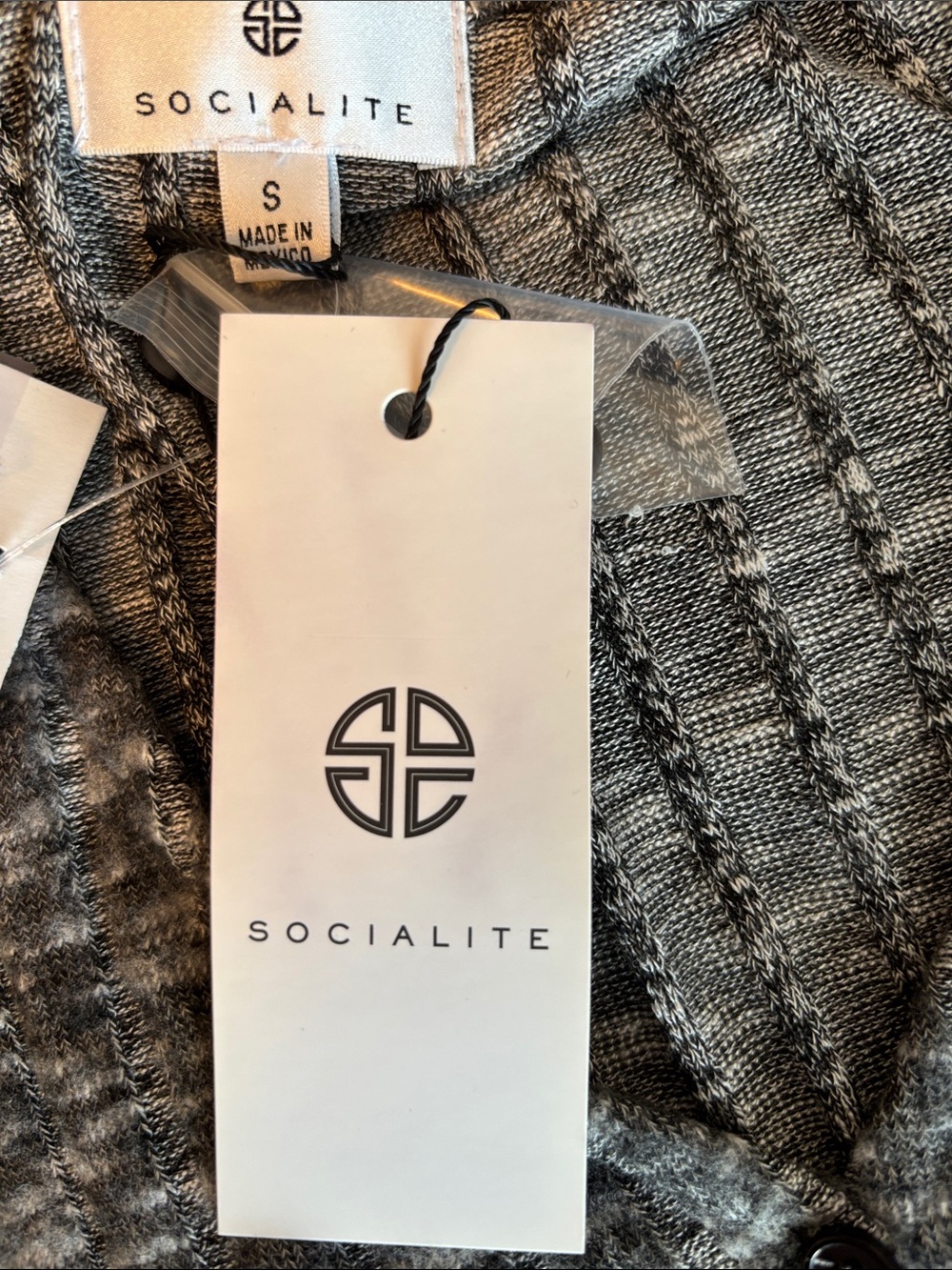 Socialite Button-Front Top - Picture 5 of 7